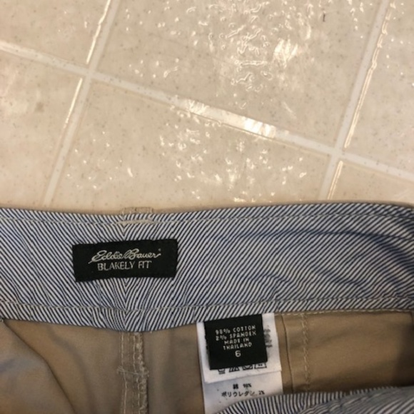 Eddie bauer and Gap clasic ladies Shorts LOT - Picture 5 of 6